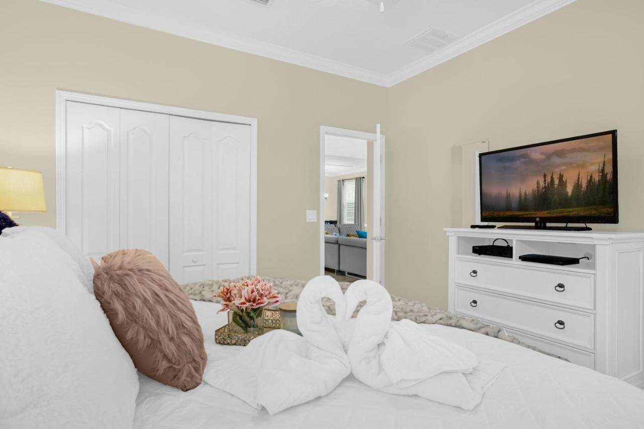Light Yellow Home Lift Your Mood Near Disney 5Beds Кисими Екстериор снимка
