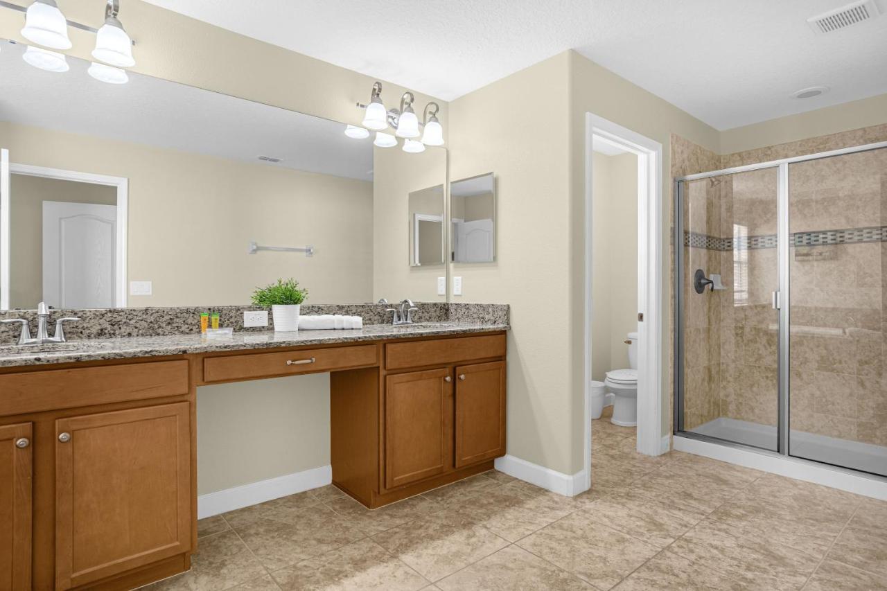 Light Yellow Home Lift Your Mood Near Disney 5Beds Кисими Екстериор снимка